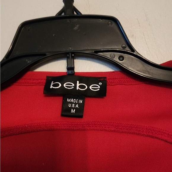 Bebe Women's Red Short Sleeve Tee Size Medium - Picture 3 of 4